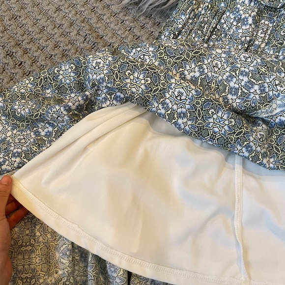 Floral Off-The-Shoulder Dress - Picture 5 of 7